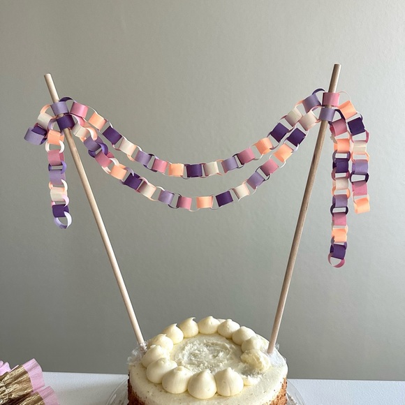 Custom Mini Paper Chain Cake Topper - Picture 2 of 5